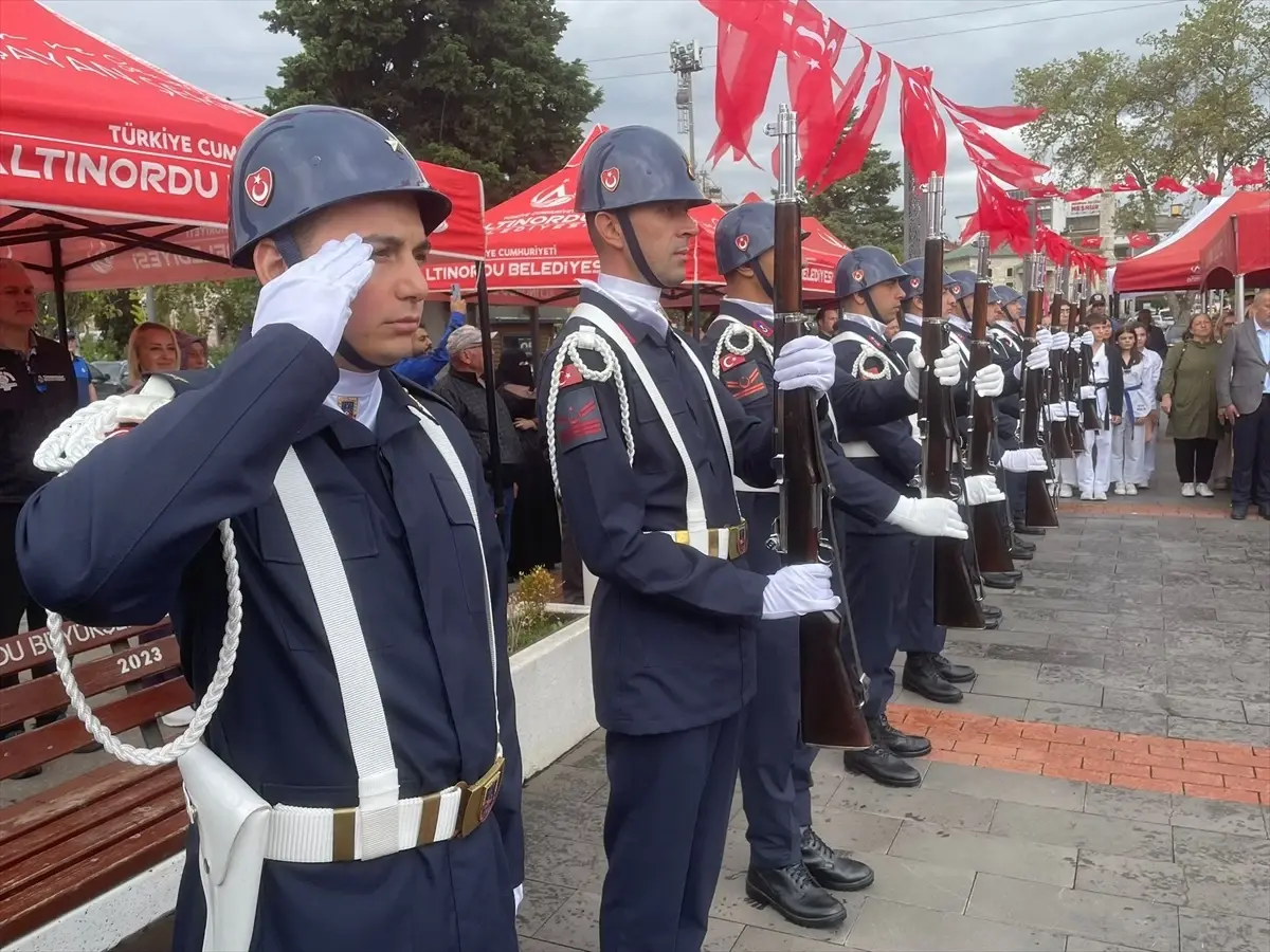 ataturkun orduya gelisinin 101 yil donumu kutlandi pPWHD3KI