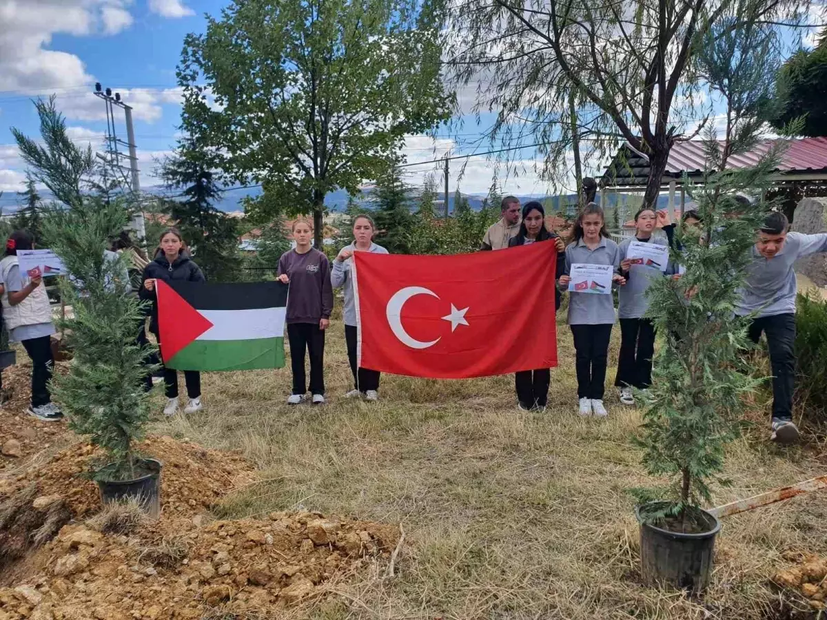 Akharım Ortaokulu’ndan Gazze İçin Barış Bahçesi