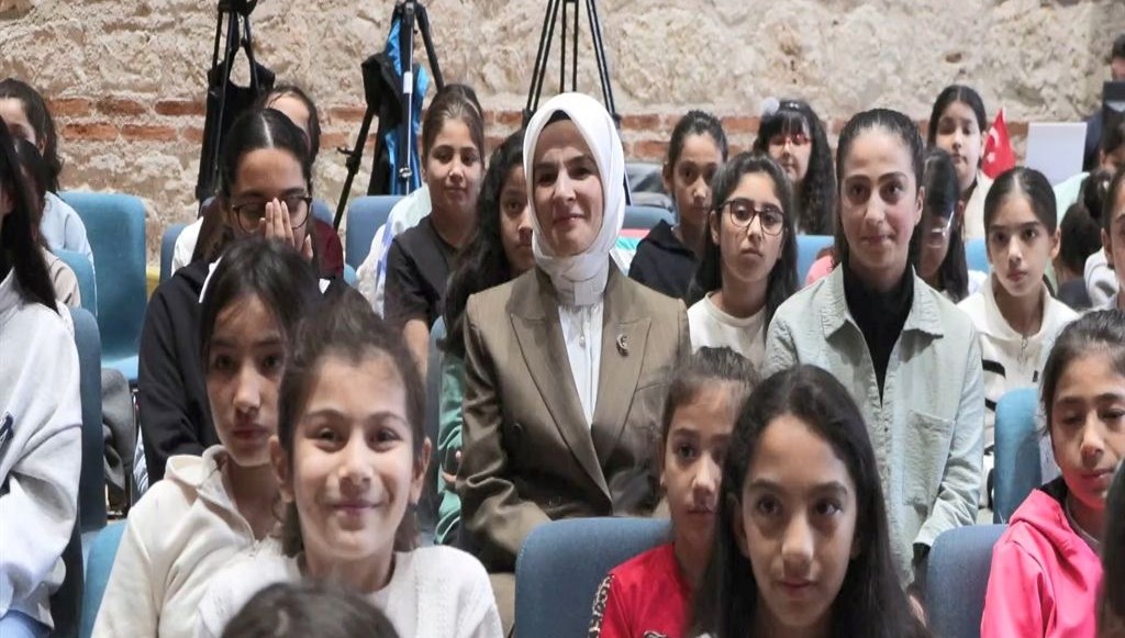 bakan goktas her kiz cocugunun icinde bir super kahraman var r9uiMfp5