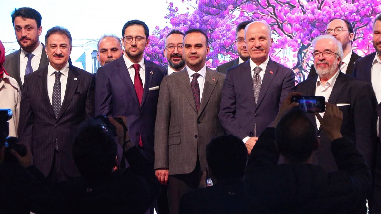 bakan kacir mill gelirimizin yuzde 14unden fazlasini arastirma gelistirmeye ayiriyoruz PVV3PDmB.jpg