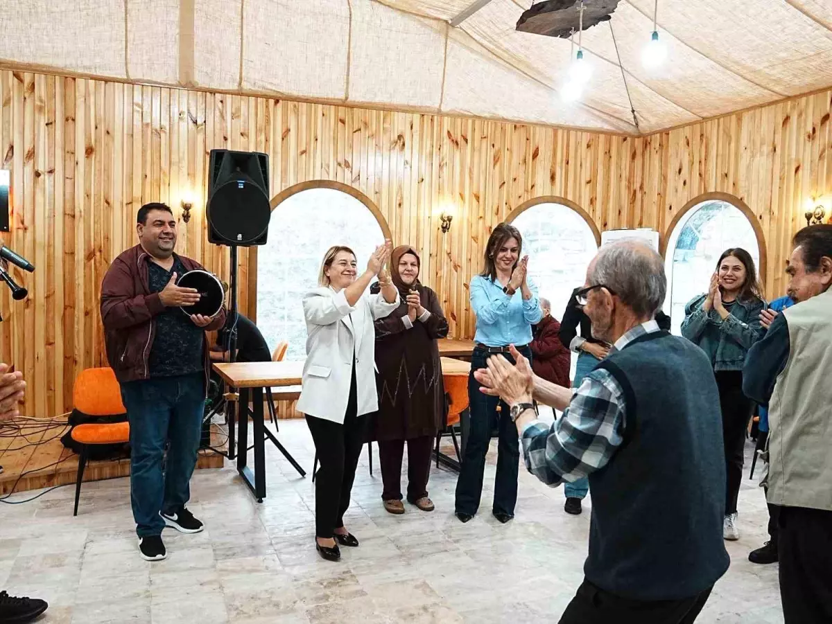 duzcede dunya yaslilar gunu kutlamasi WECAWO1w