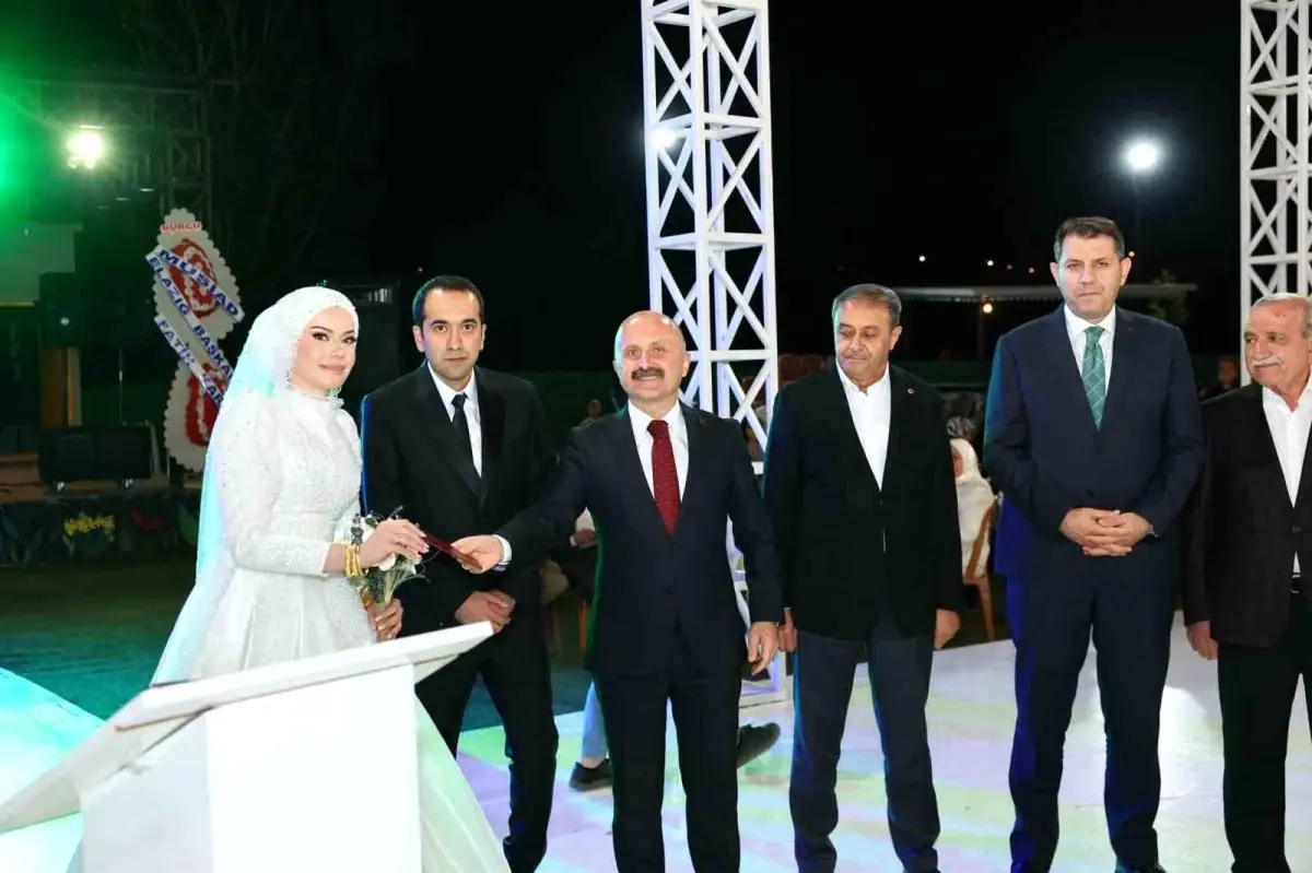 kaymakam abdulhamid uyar evlendi 5EqTHaP7