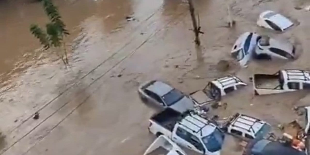 meksikadaki sel felaketinde can kaybi 42ye cikti zjVE87v9.jpg