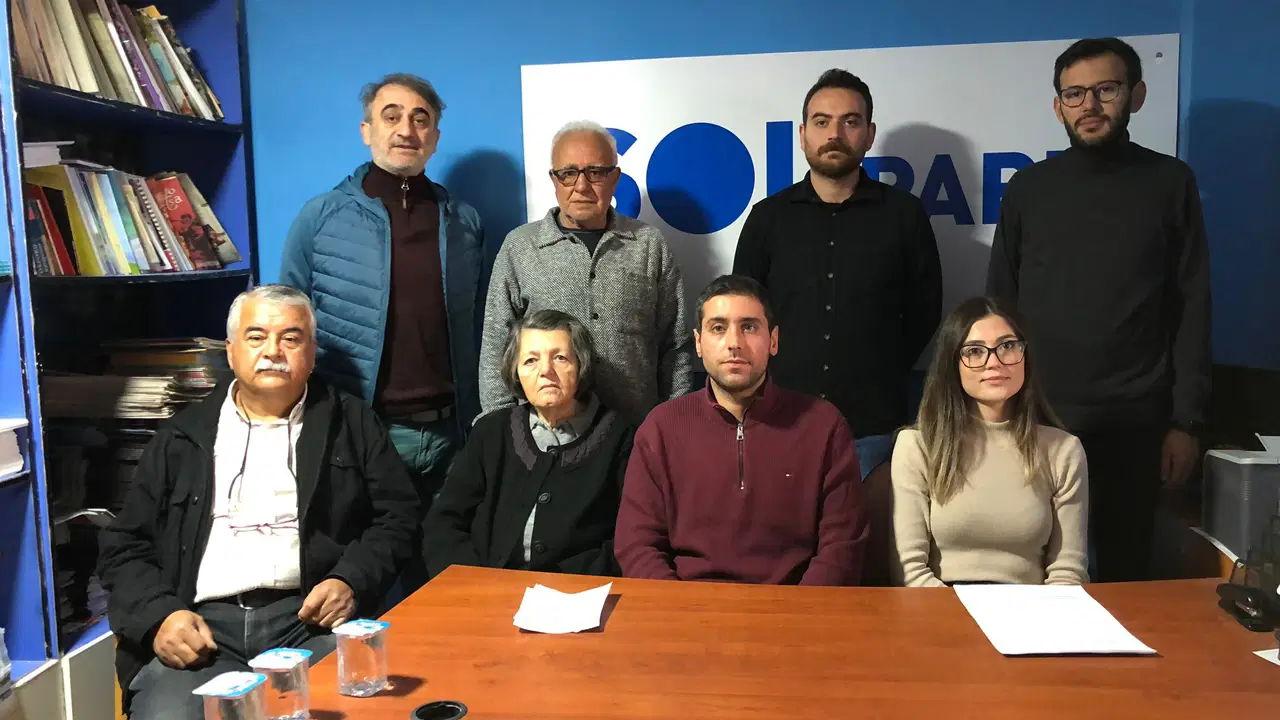 sol parti eskisehirden cagri beylikovayi emperyalistlere teslim etmeyecegiz ir4rAvKN.jpg