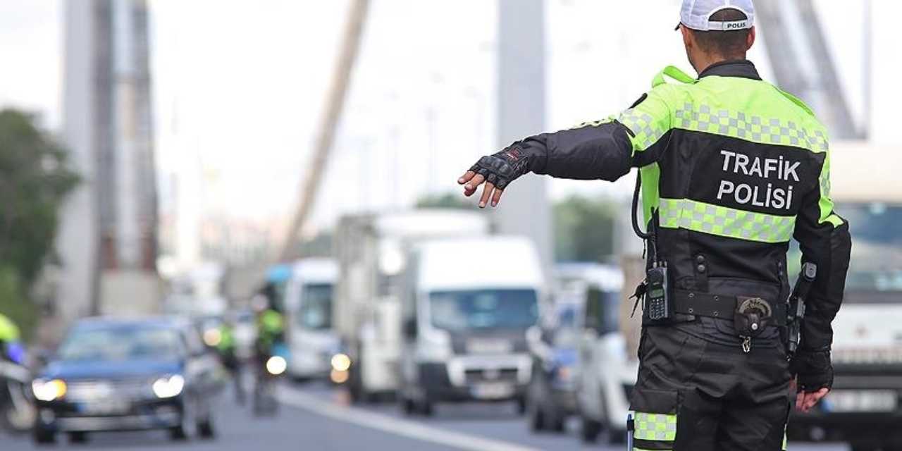 yuksek para cezalari iceriyordu yeni trafik cezalari askiya alindi nPHAC3wN.jpg