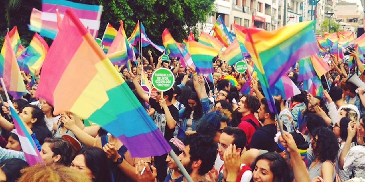11inci yargi paketinde sona gelindi lgbti duzenlemesi taslaktan cikarildi TsNAWr9V.jpg